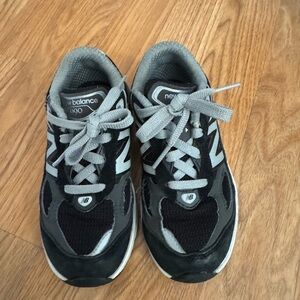 New Balance 990 v5 size 10c